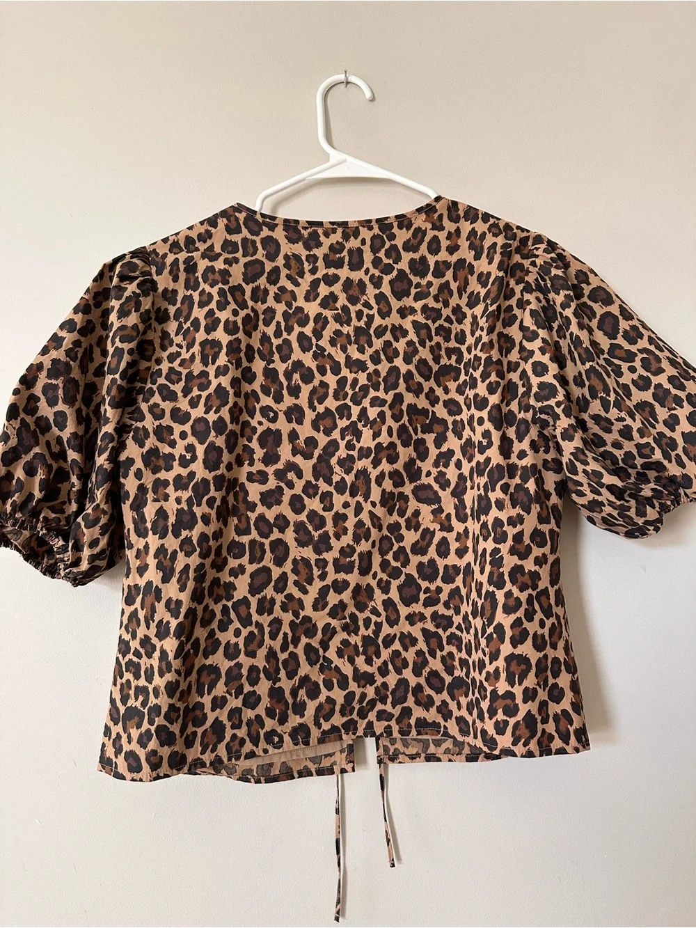 Brand New! Abercrombie & Fitch Leopard Print Puff Sleeve Top - Brown & Black